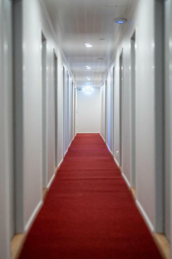 Majoitus-Ravintolalaiva Saimatar Hotel โยเอนซู ภายนอก รูปภาพ